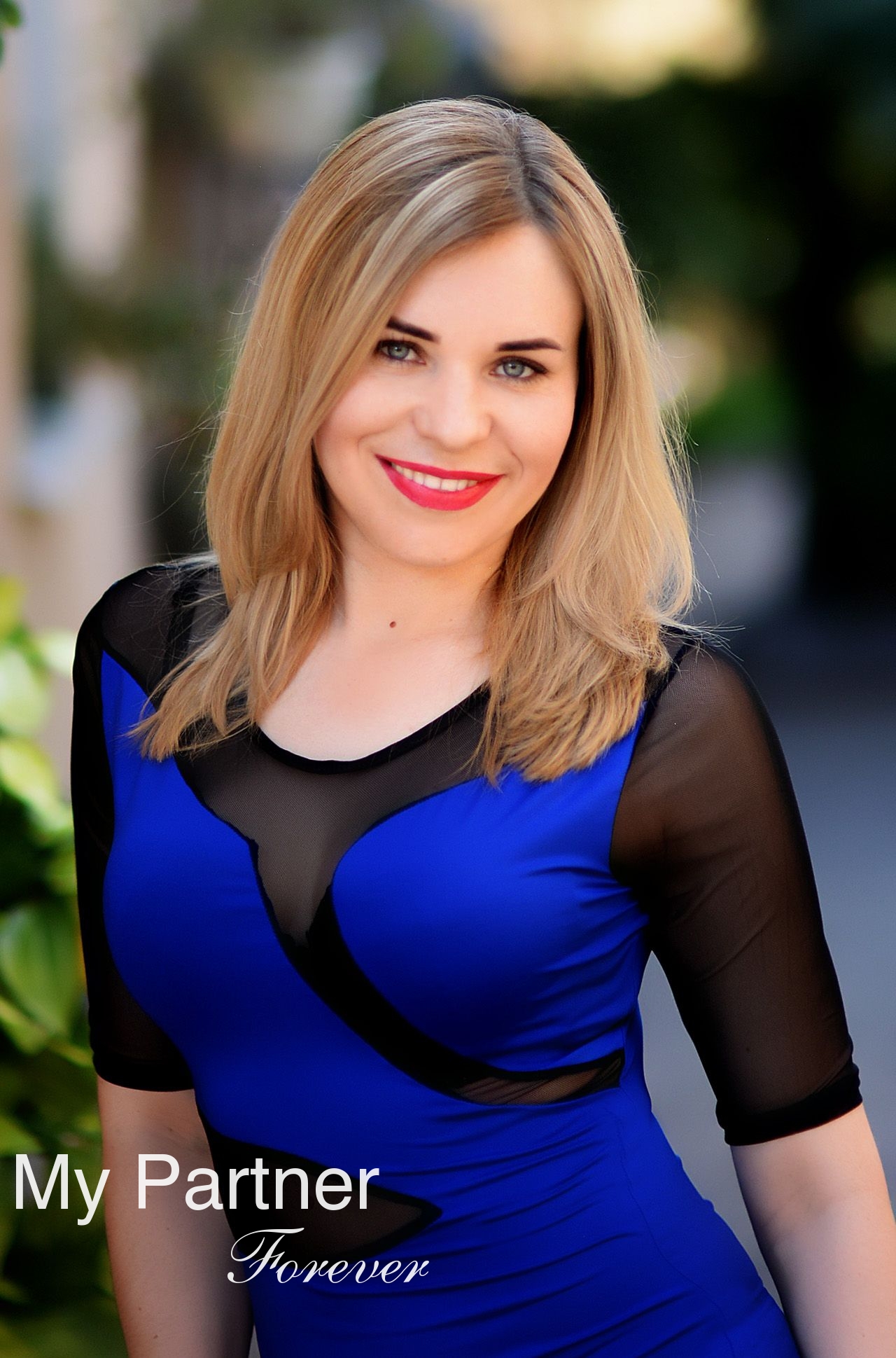 Online Dating with Stunning Ukrainian Girl Olga from Kharkov, Ukraine