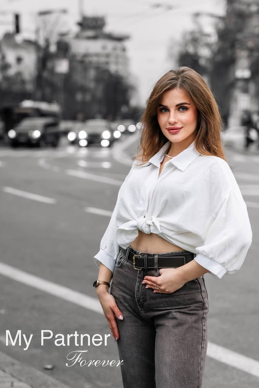 Pretty Ukrainian Bride Darina from Kiev, Ukraine