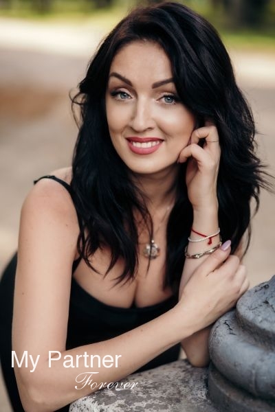 Pretty Ukrainian Bride Elena from Zaporozhye, Ukraine