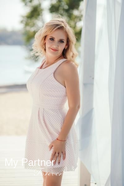 Pretty Ukrainian Woman Nona from Zaporozhye, Ukraine