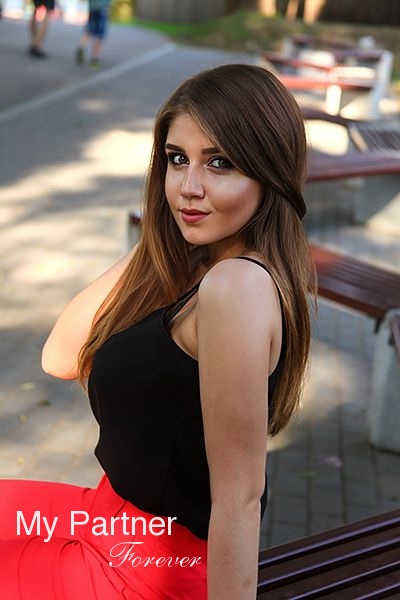 Russian Girl Looking for Men - Darya from Almaty, Kazakhstan