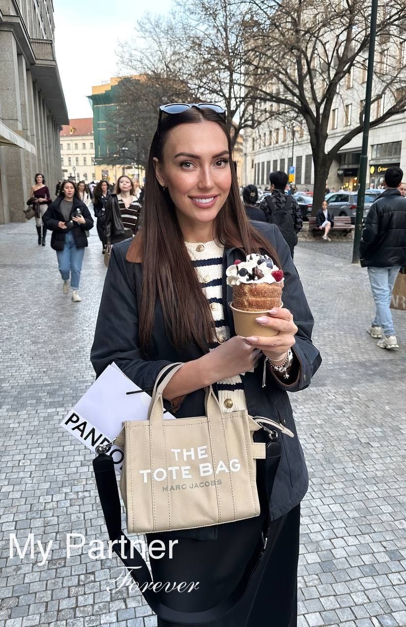 Single Ukrainian Lady Inna from Zhytomir, Ukraine