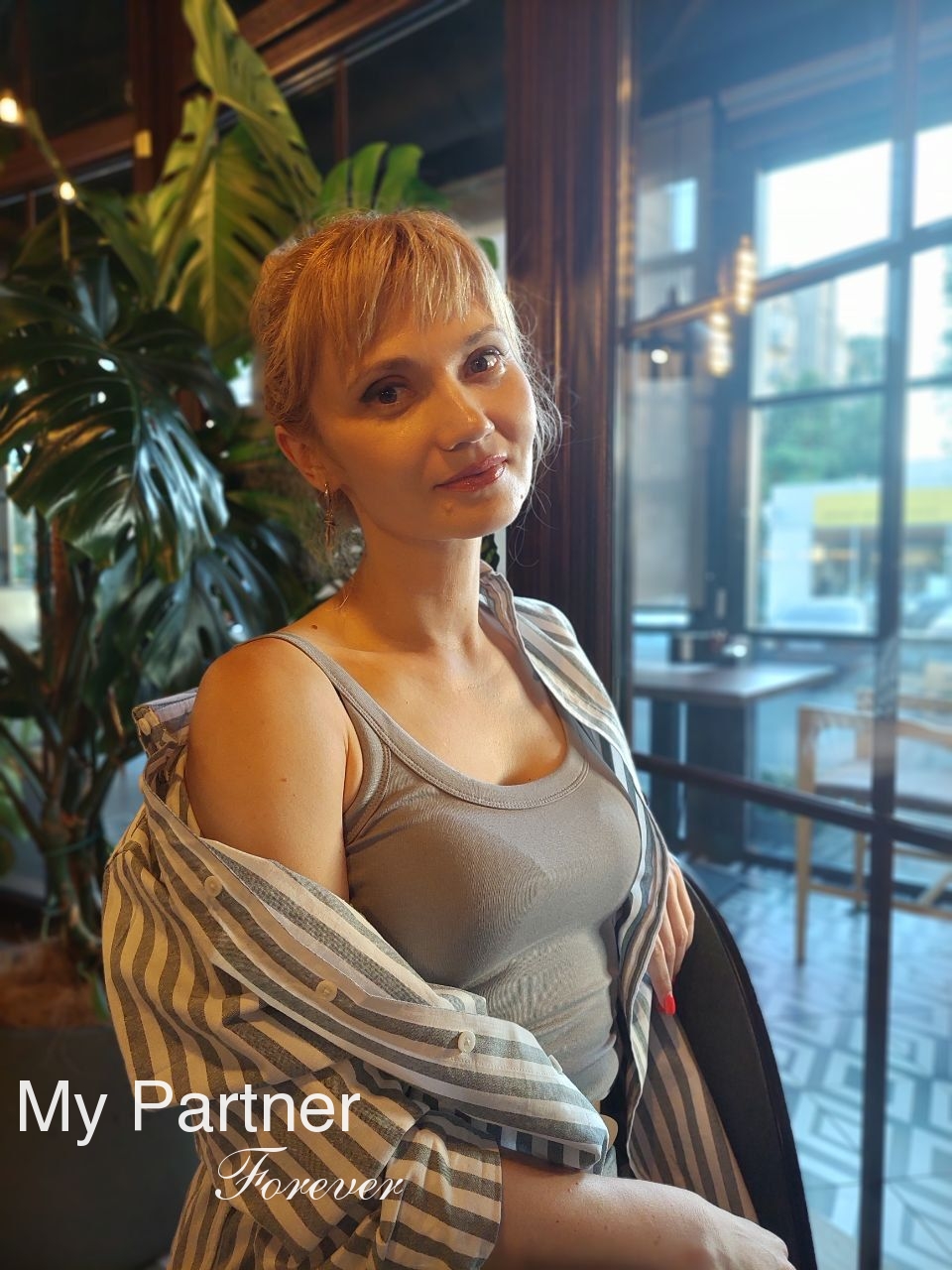 Stunning Ukrainian Bride Galina from Vinnitsa, Ukraine