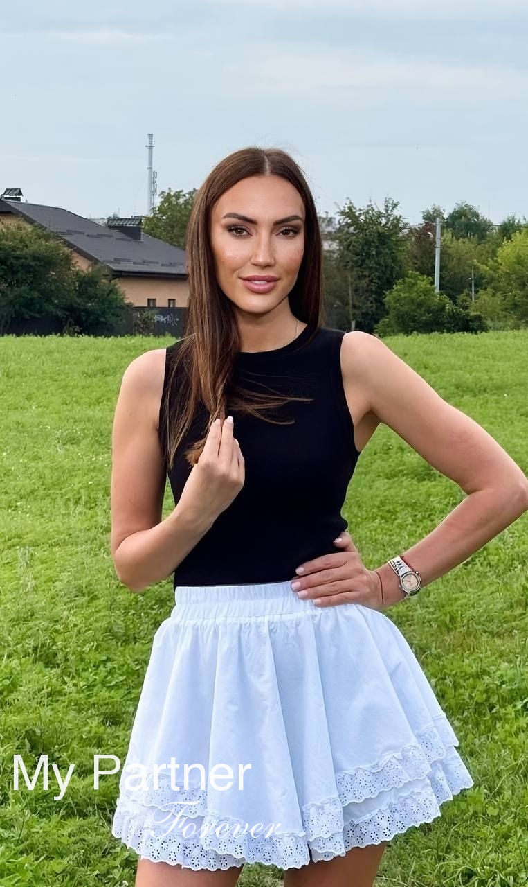 Stunning Ukrainian Lady Inna from Zhytomir, Ukraine