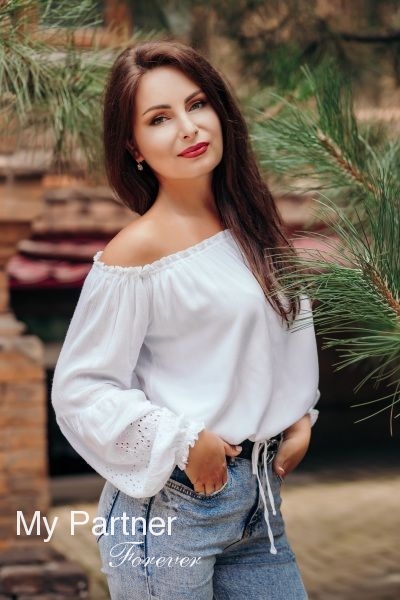 Ukrainian Girl Seeking Marriage - Anna from Zaporozhye, Ukraine