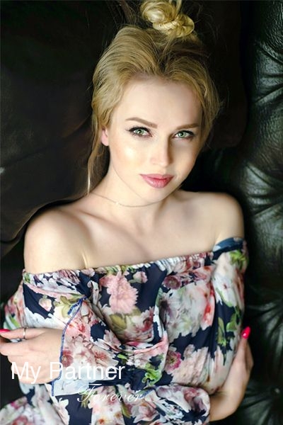 Ukrainian Girls Matchmaking - Meet Yuliya from Sumy, Ukraine