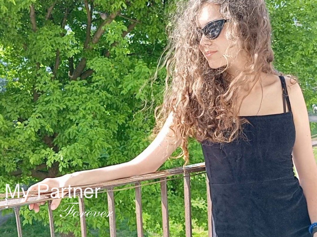 Ukrainian Woman Looking for Marriage - Olena from Nikolaev, Ukraine