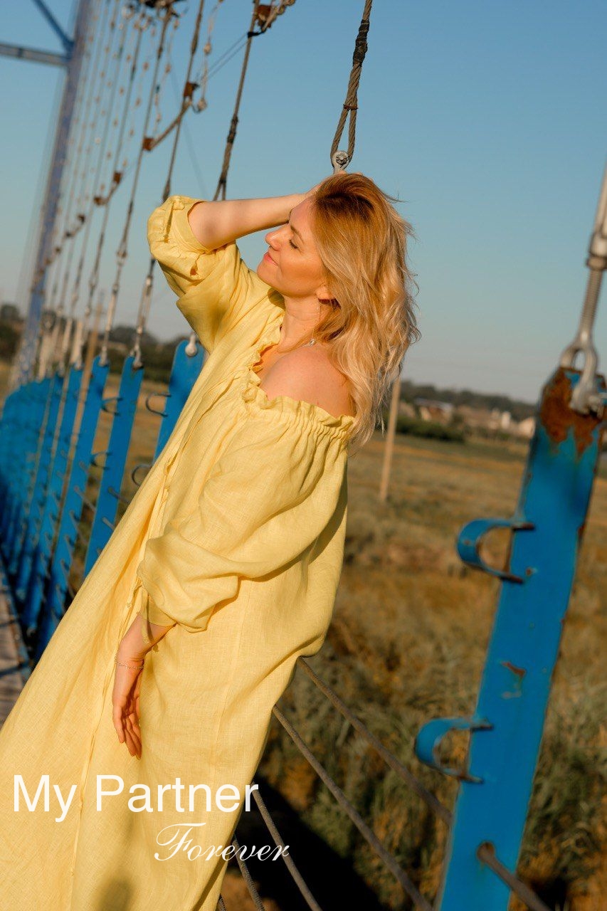 Ukrainian Woman Looking for Marriage - Yaroslava from Odessa, Ukraine