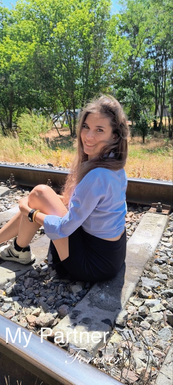 Ukrainian Woman Seeking Marriage - Olena from Nikolaev, Ukraine