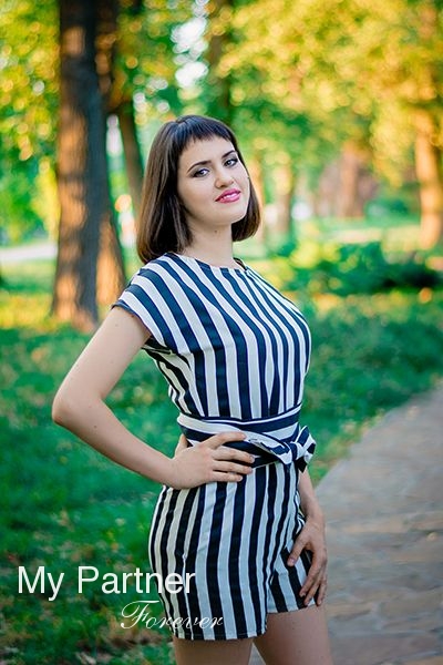 Ukrainian Women Matchmaking - Meet Anna from Zaporozhye, Ukraine