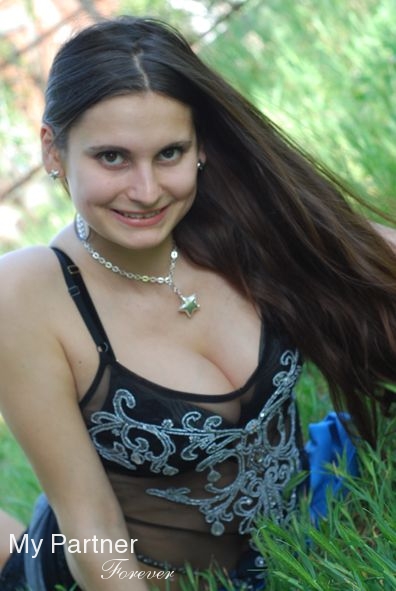 Online Dating with Gorgeous Ukrainian Woman Inna from Melitopol, Ukraine