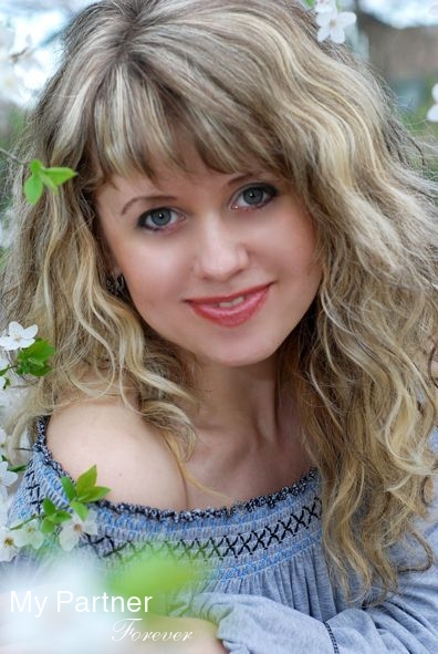 Ukrainian Woman Looking for Men - Oksana from Melitopol, Ukraine