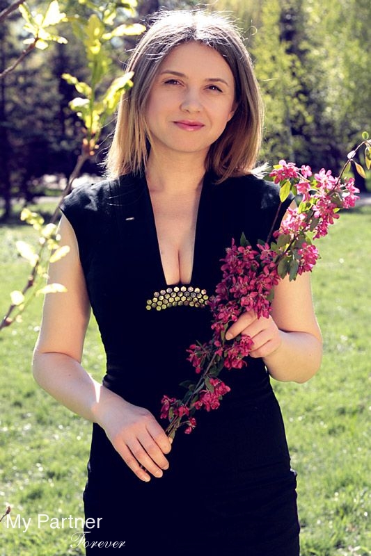 Ukrainian Women Dating - Meet Larisa from Zaporozhye, Ukraine