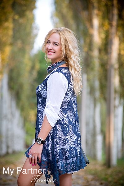 Ukrainian Women Dating - Meet Svetlana from Zaporozhye, Ukraine